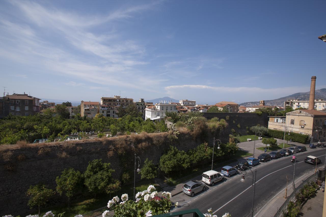 Golfo Delle Sirene Bed & Breakfast Соренто Екстериор снимка